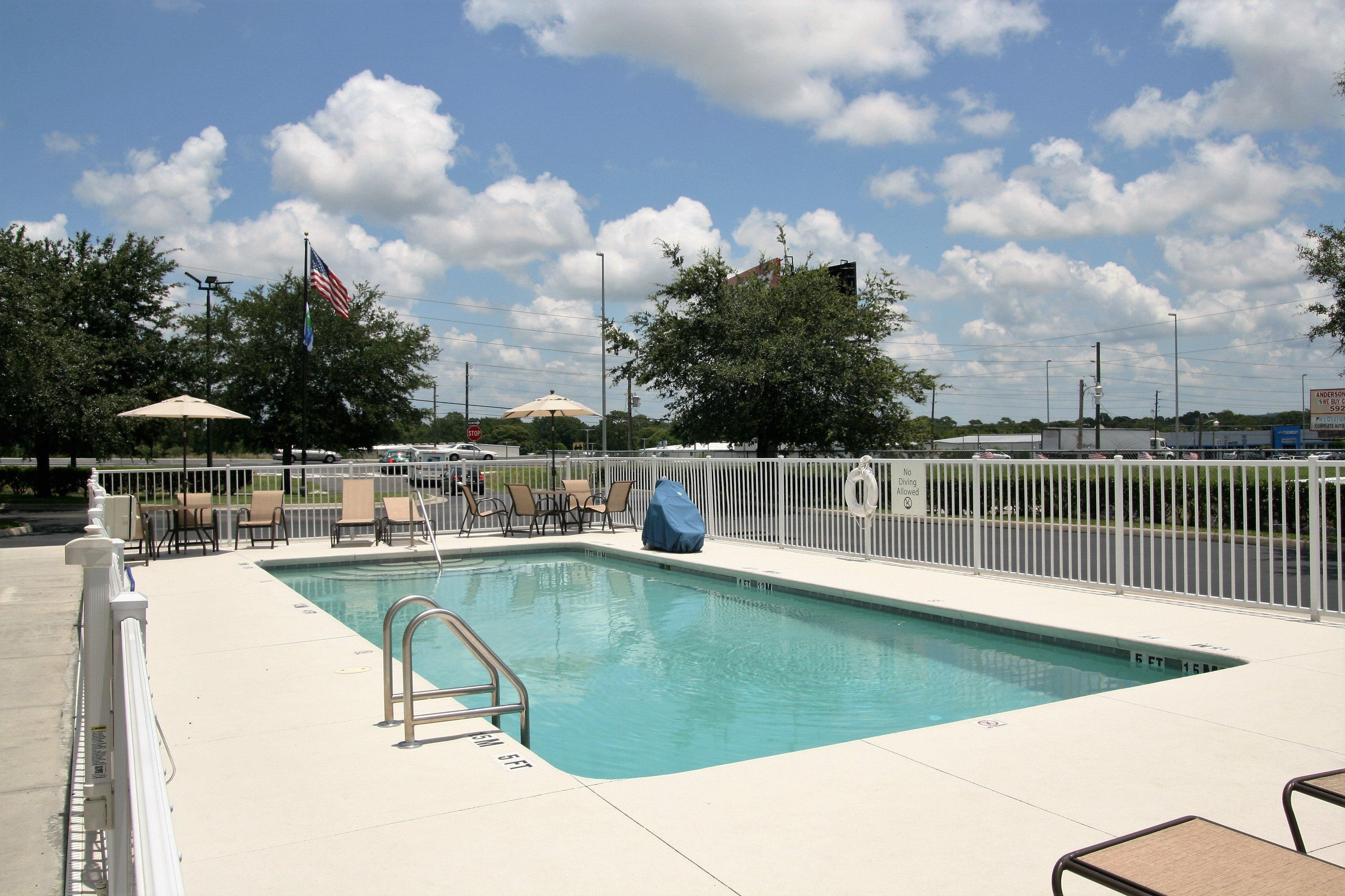 Holiday Inn Express Hotel & Suites Brooksville West, An Ihg Hotel Zewnętrze zdjęcie