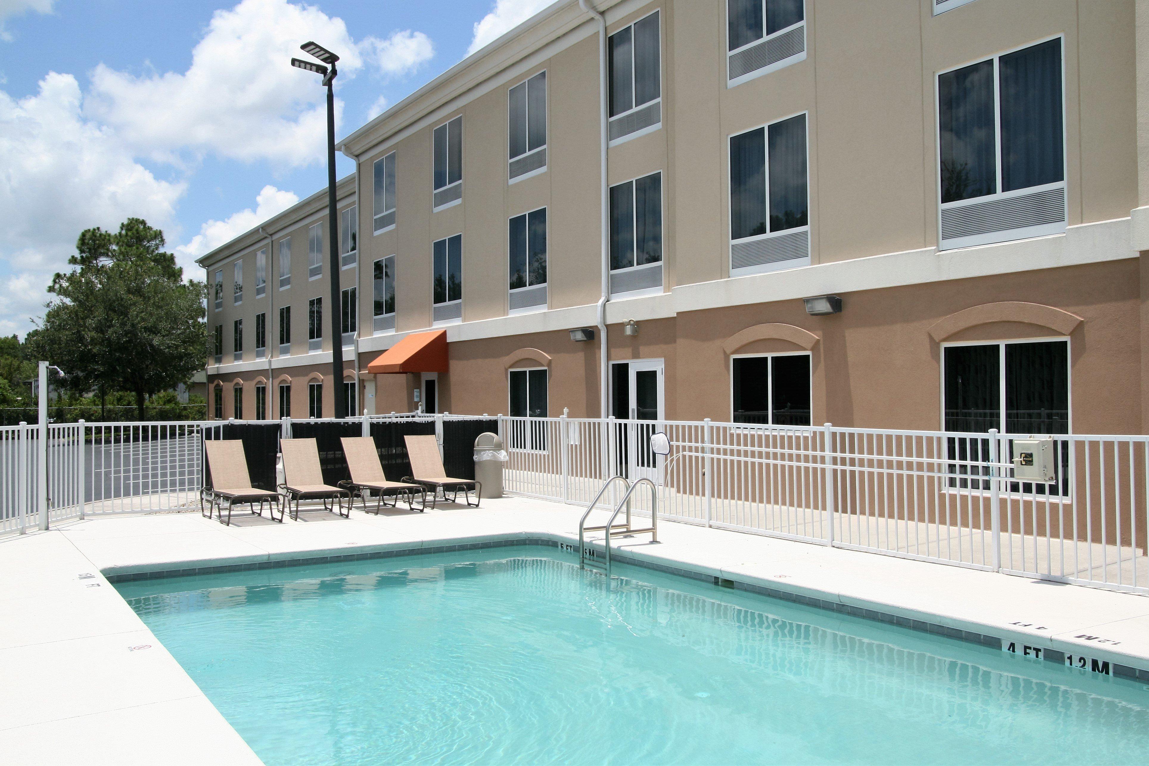 Holiday Inn Express Hotel & Suites Brooksville West, An Ihg Hotel Zewnętrze zdjęcie